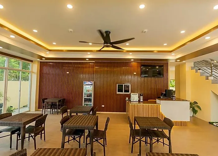 Anahaw Seaside Hotel