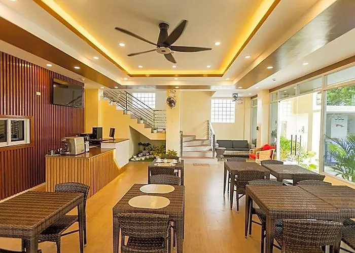 Anahaw Seaside Hotel 3*