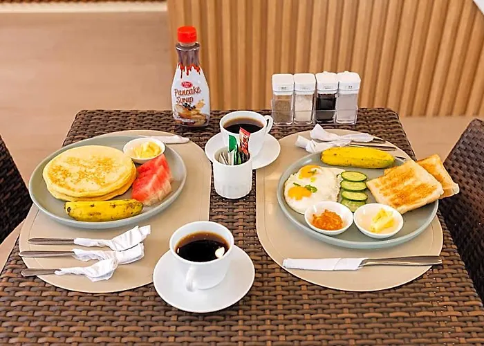 Anahaw Seaside Hotel